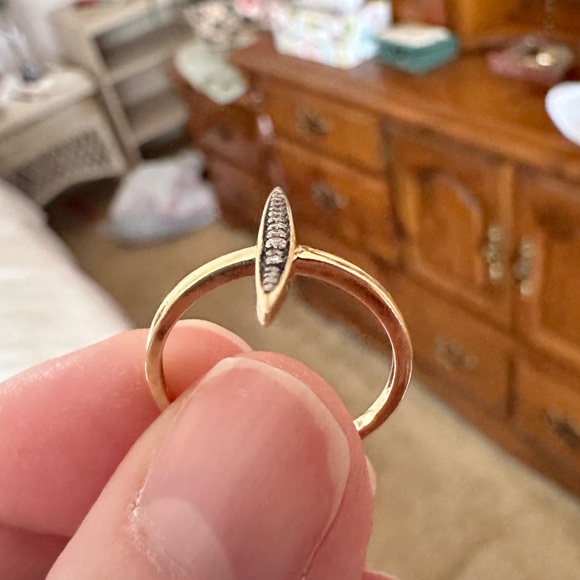 SOLD🥀 14k Solid Gold Diamond Skinny Navette Stacker Ring Size 5.25 ~ Vintage - Picture 3 of 11